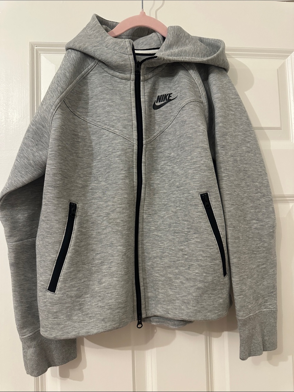 Nike Men’s Light Gray Hooded Performance Jacket